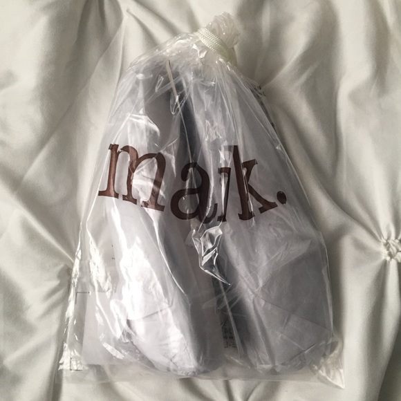 NWT Avon Mark Leather Leopard Print Flats - Picture 4 of 8